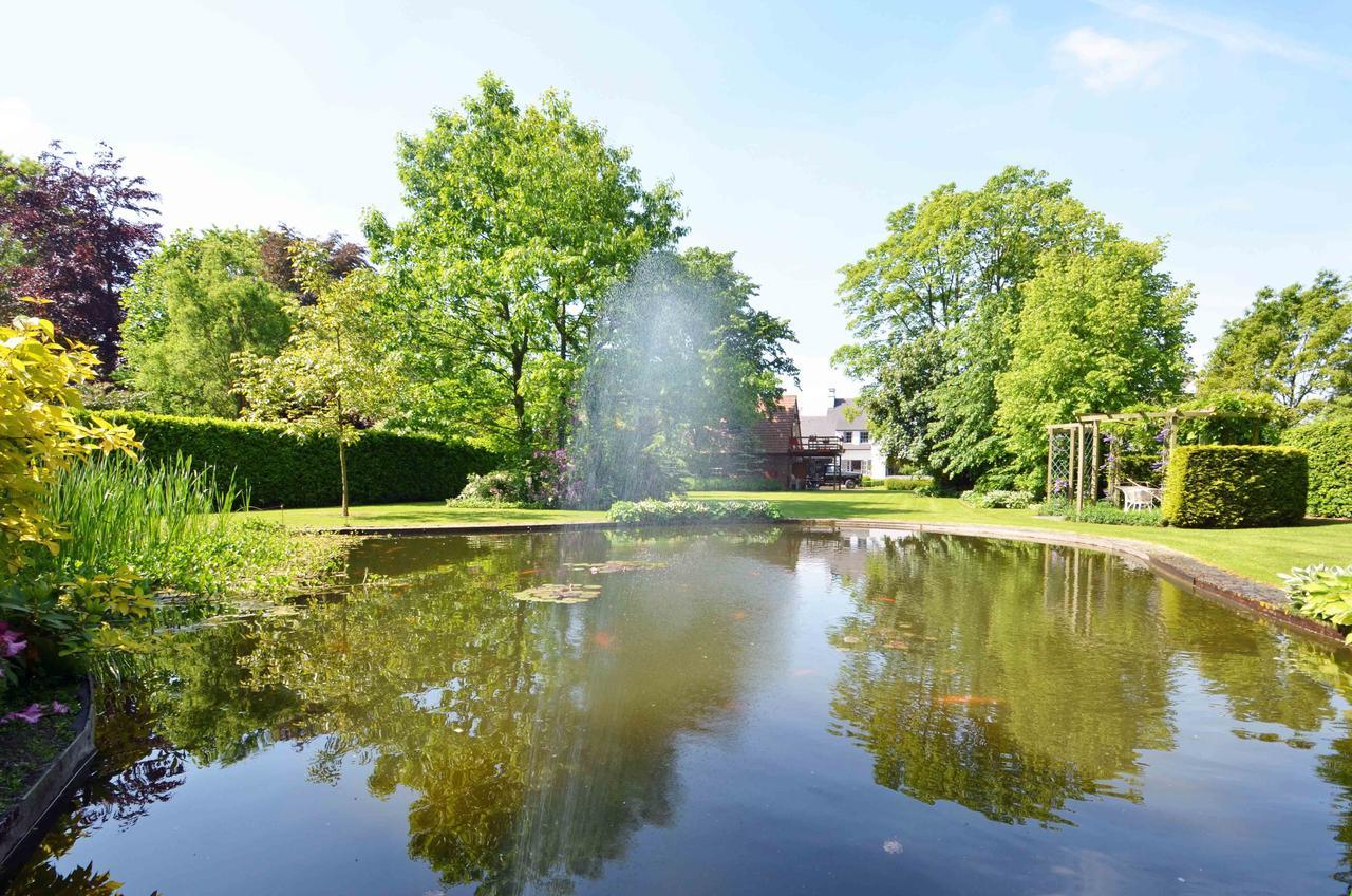 Villa Magdalena Eeklo Exteriör bild